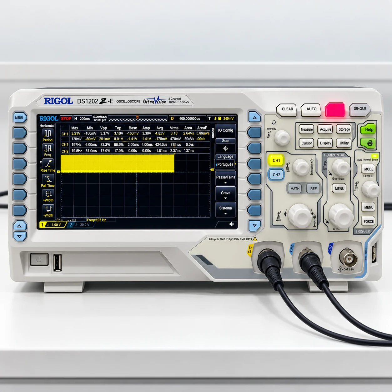 Equipamento apresentado pela High Tech: Osciloscópio digital